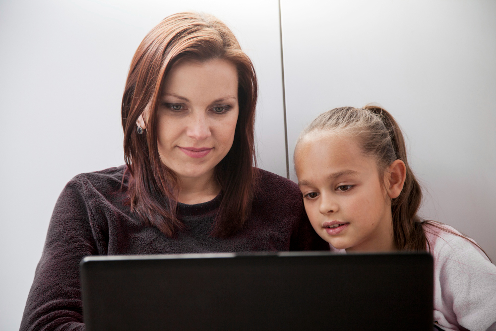 How to Keep Your Child Safe Online This School Year: A Parent’s Cyber Guide 7 2147781894