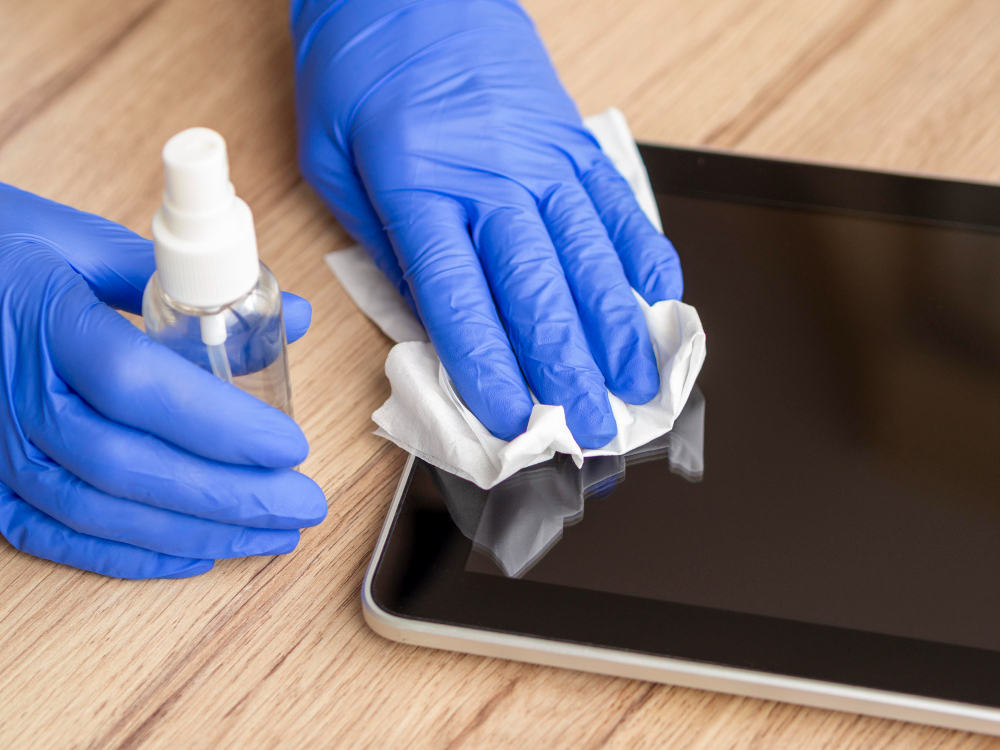 Why SMBs Love Q4 for Tech Cleanup — and How Klik Makes It Painless 4 2148571803